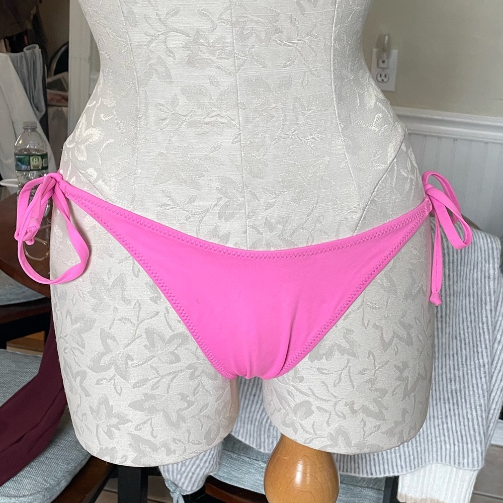 Skims bathing suit bottoms